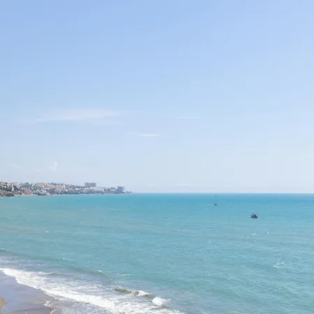 Apartment Ensuite Mediterranean Sea Front Ii